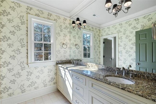 Building Photo - 5000 Long Island Dr