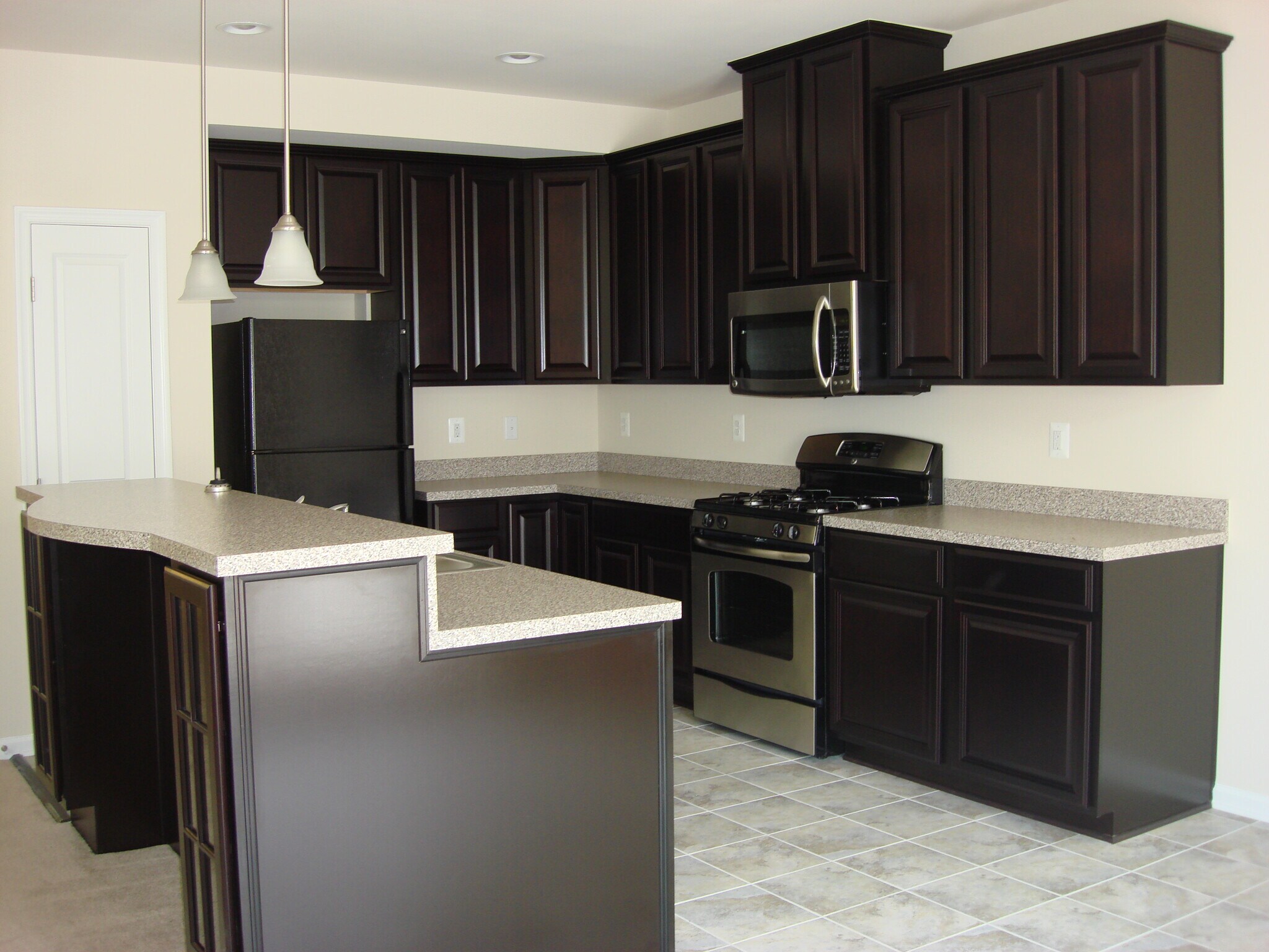 Building Photo - 340 Chessington Dr