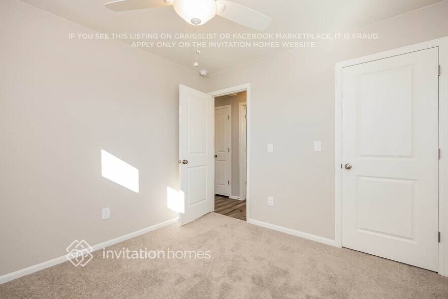 Building Photo - 9302 Oro City Loop