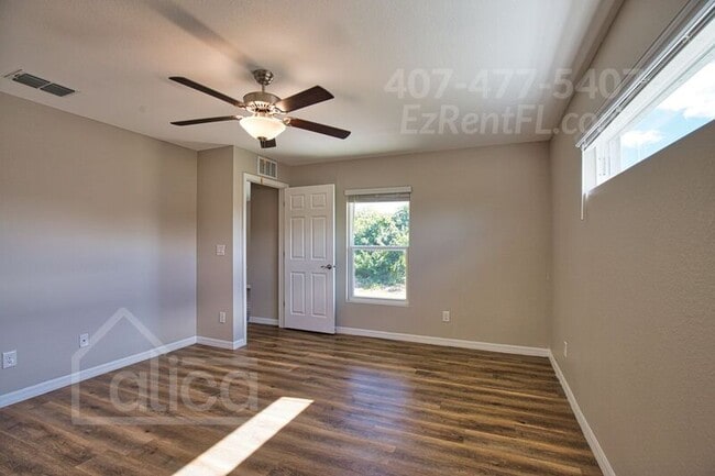 Building Photo - 2905 3rd St SW