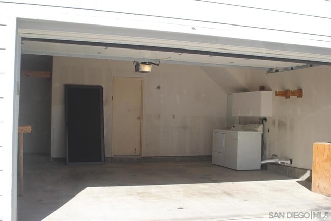 Building Photo - 11093 Scripps Ranch Blvd