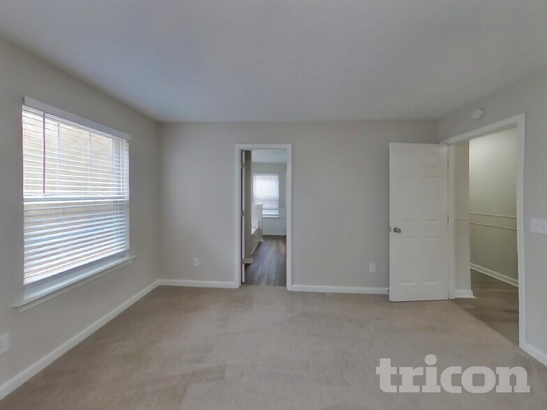 Building Photo - 2794 Evanston Ct