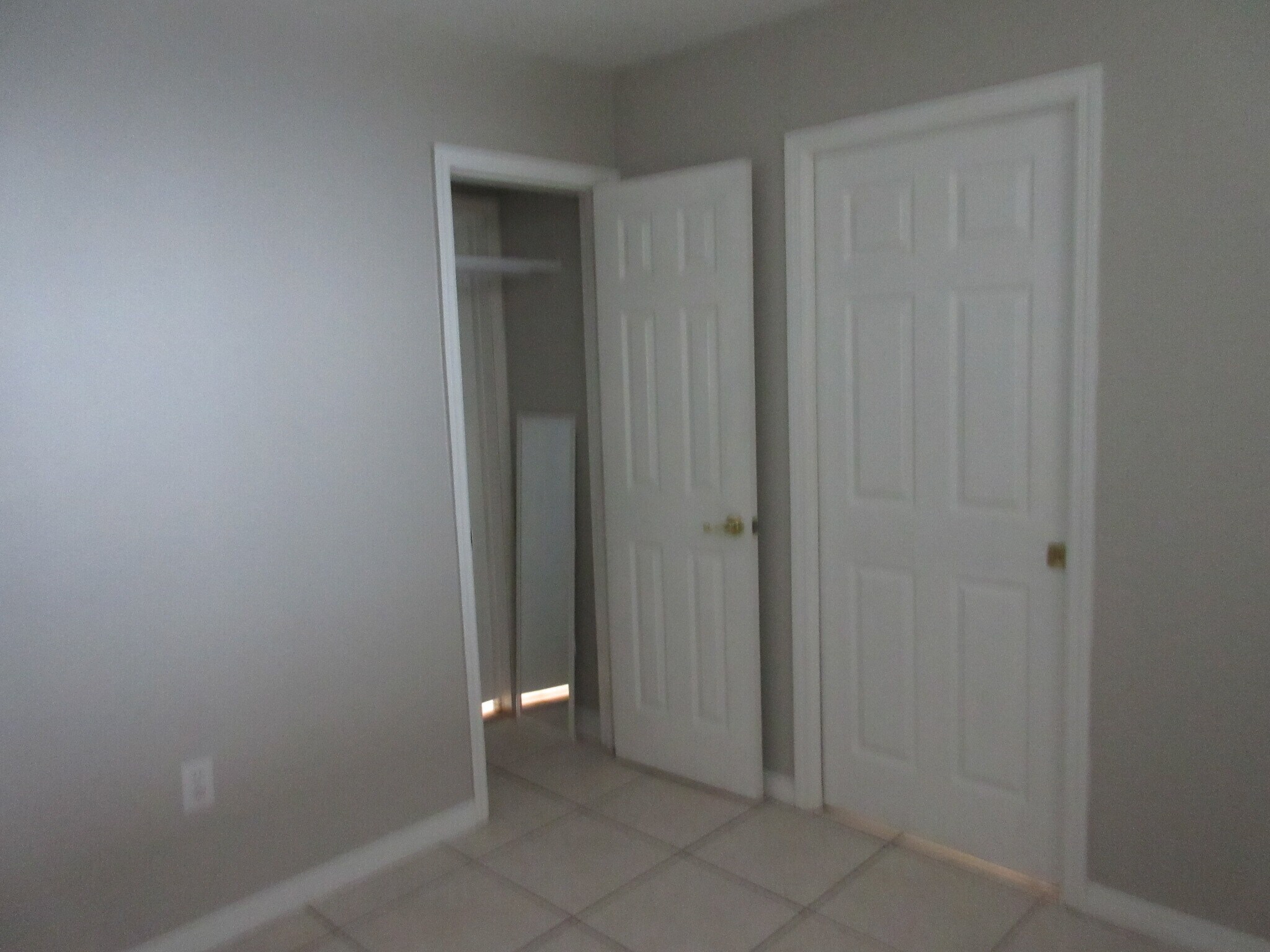 Building Photo - 390 W Cocoa Beach Cswy