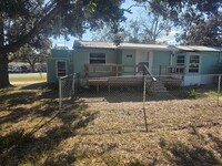 Building Photo - Updated 3 bedroom 2 bath Home for rent