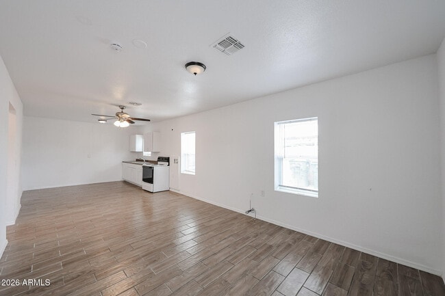 Building Photo - 1215 W Pima St