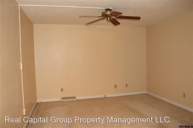 Building Photo - 3 br, 2 bath House - 7035 Suzanne Lane