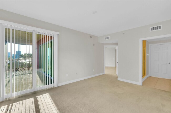 Building Photo - 2745 First St