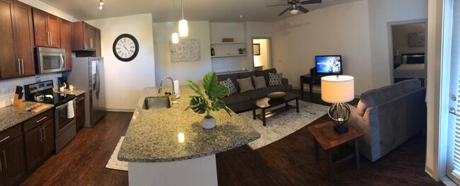 Building Photo - 11655 Flat Branch Cl Dr