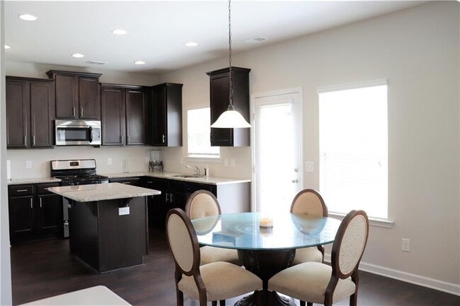 Building Photo - 152 Rainhill Station Dr