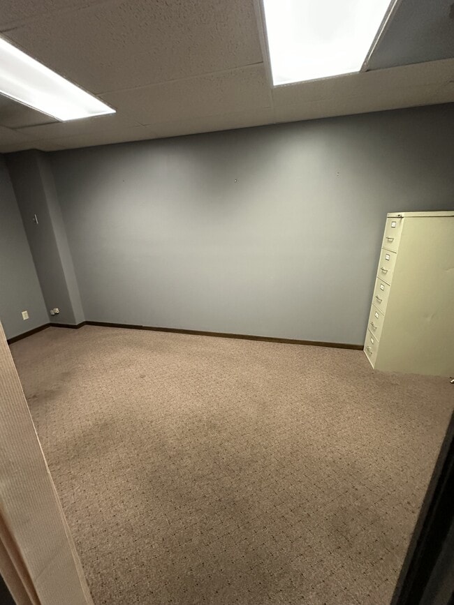 Building Photo - 121 W Lincoln Ave