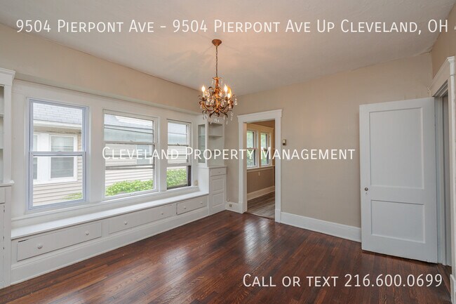 Building Photo - Charming Cleveland Duplex
