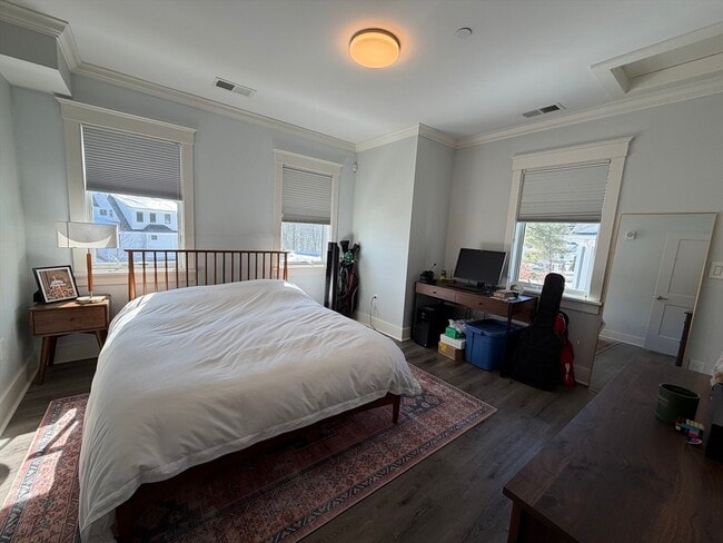 Building Photo - 17 Hennery Wy