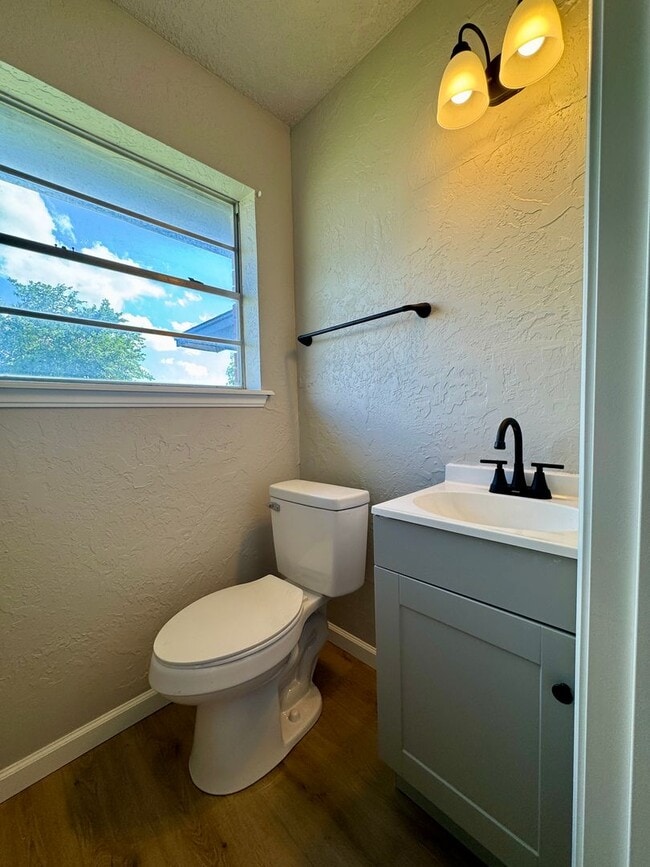 Building Photo - 5507 Briarwood Dr NW