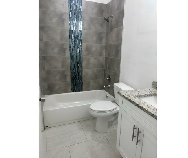 Building Photo - GREAT LOCATION-3/21 SINGLE FAMILY HOME- LAKE PLACID