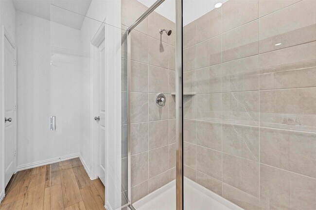 Building Photo - 808 Blackhawk Dr