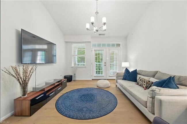 Building Photo - 522 Knolls Dr