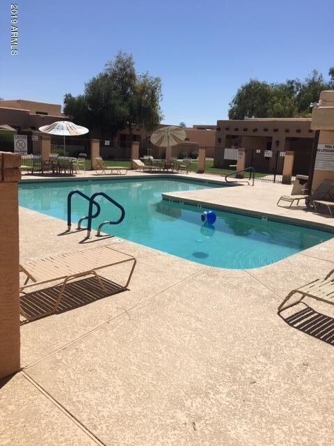 Building Photo - 8940 W Olive Ave