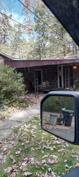 Building Photo - 37 Nesco Manor Rd
