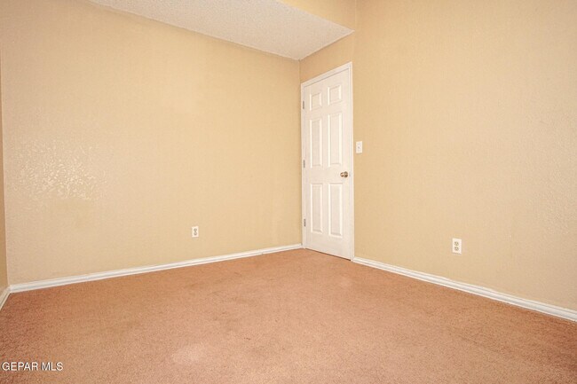 Building Photo - 1553 Rebecca Ann Dr