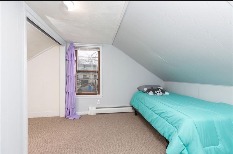 Building Photo - 32 Pilgrim Ave