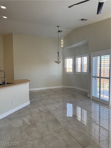 Building Photo - 4632 Cantina Rey St