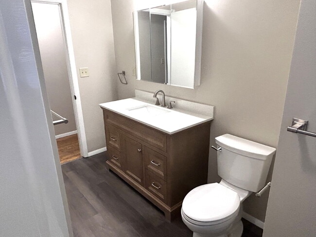 Building Photo - Fully Renovated 3 Bedroom Ranch!