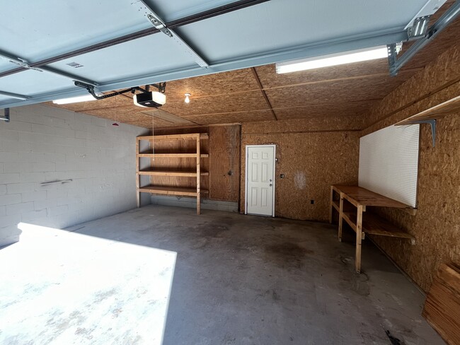 Building Photo - 212 Pine Cone Trail