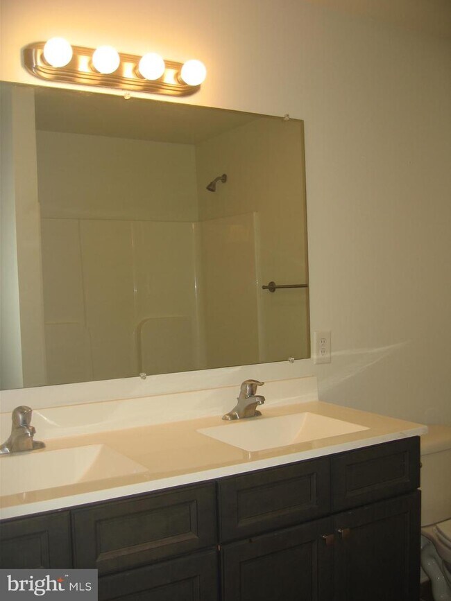 Building Photo - 11 Swearingen Way