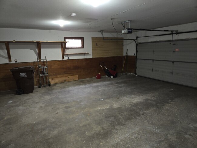 Building Photo - 3802 Gnarl Tree Ln