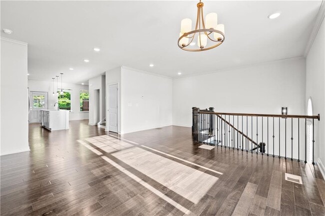 Building Photo - 170 Wren Dr