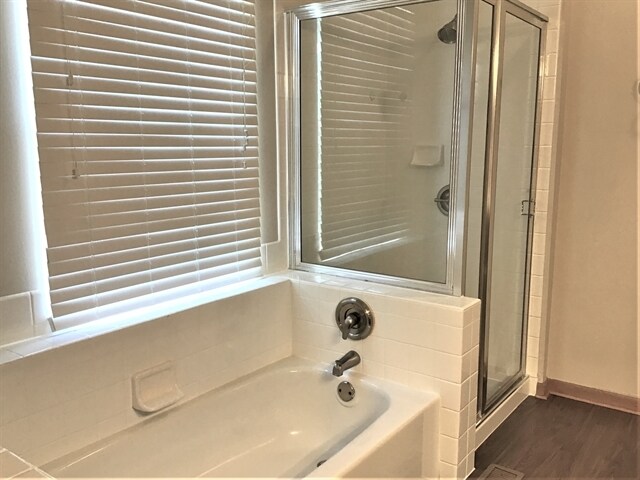 Building Photo - 7624 Harbour Town Dr