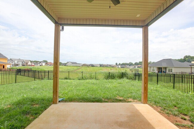 Building Photo - 2547 Rafiki Dr