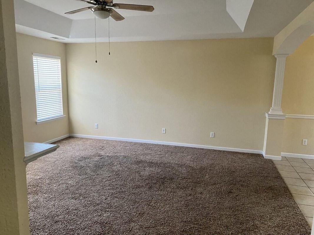 Building Photo - 504 Cedar Creek Dr