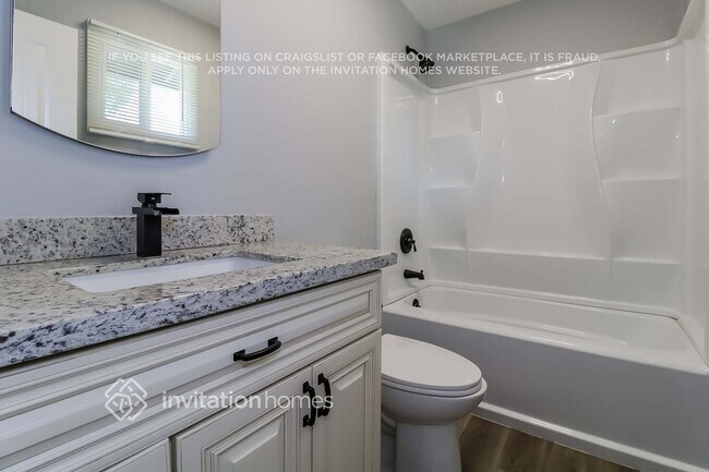 Building Photo - 10845 N 44th Ln