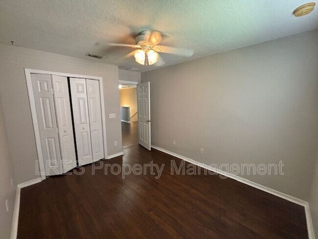 Building Photo - 4331 Aristocrat Point