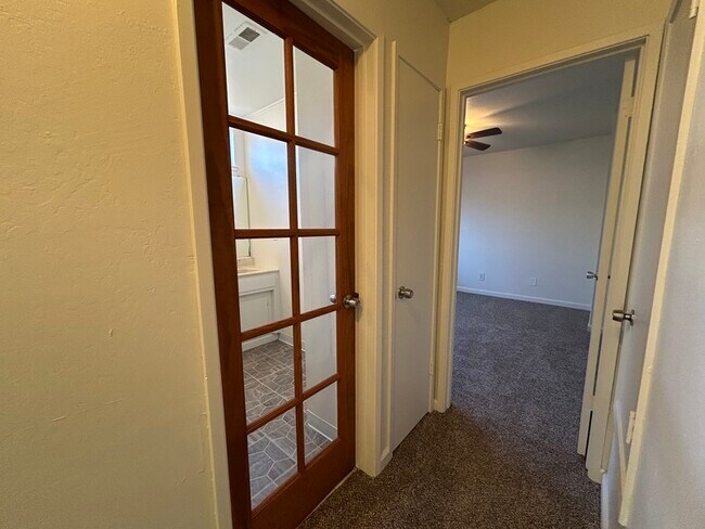 Building Photo - 2213 N Cirby Way