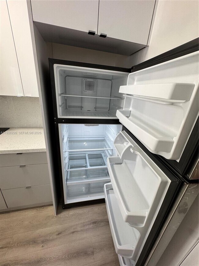 Building Photo - 1969 NW 2nd Ct