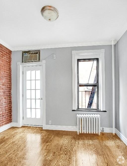 Building Photo - 219 E 23rd St
