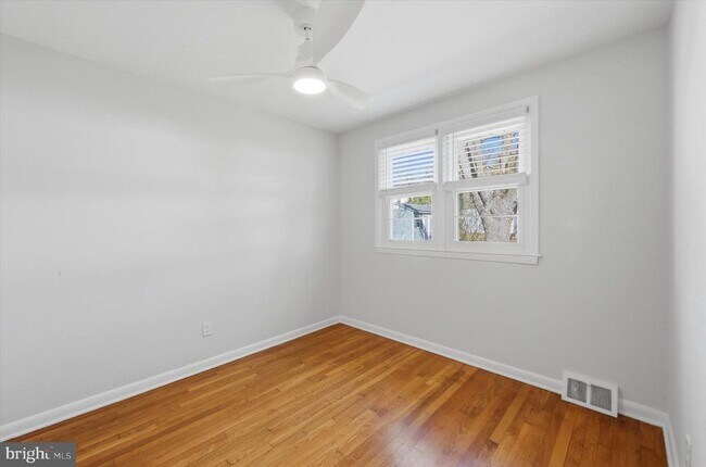 Building Photo - 107 Alders Dr