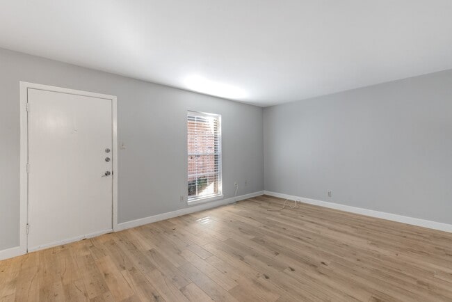 Building Photo - 9029 Gaylord Dr