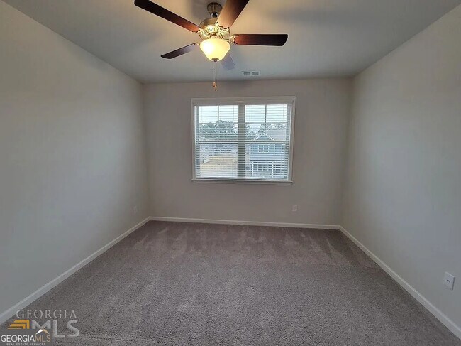 Building Photo - 604 Cunninghame Ct