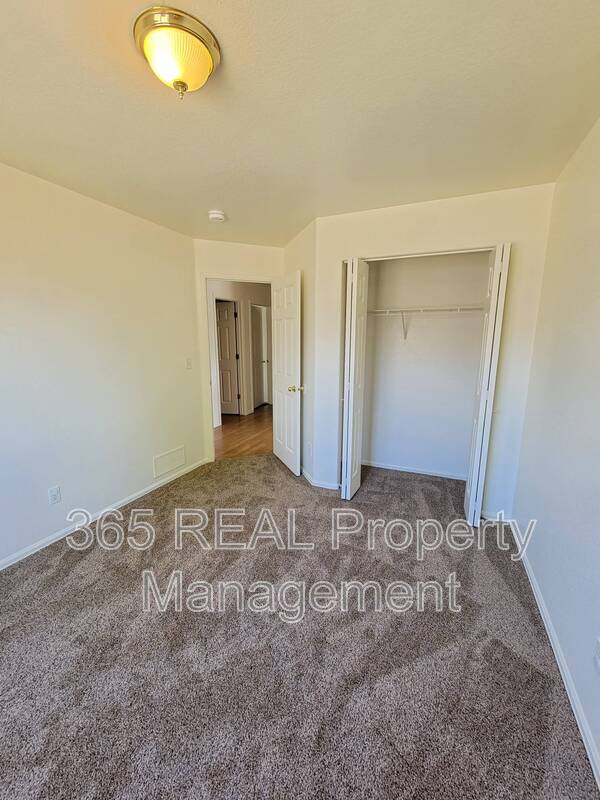 Building Photo - 3821 Tumbleweed Dr