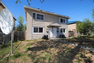 Building Photo - 1424/1426 Lathrop St