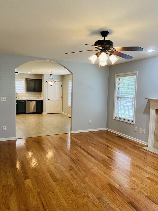 Building Photo - 1132 Chinook Cir