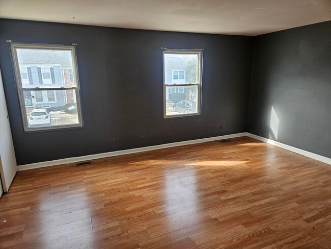 Building Photo - 1971 Haddam Pl