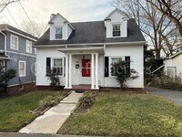 Building Photo - 114 S Sunset Dr