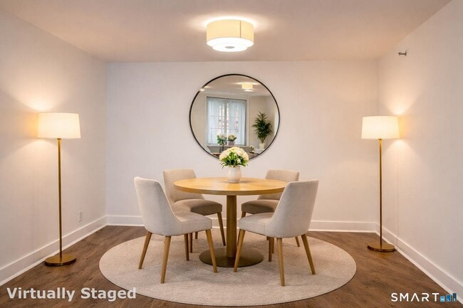 Building Photo - 25 Forest St