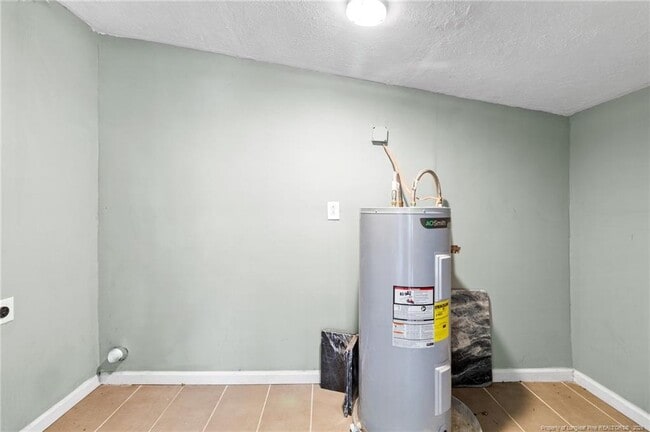 Building Photo - 5100 Malloy Cir