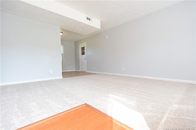 Building Photo - 3216 Tully Ln