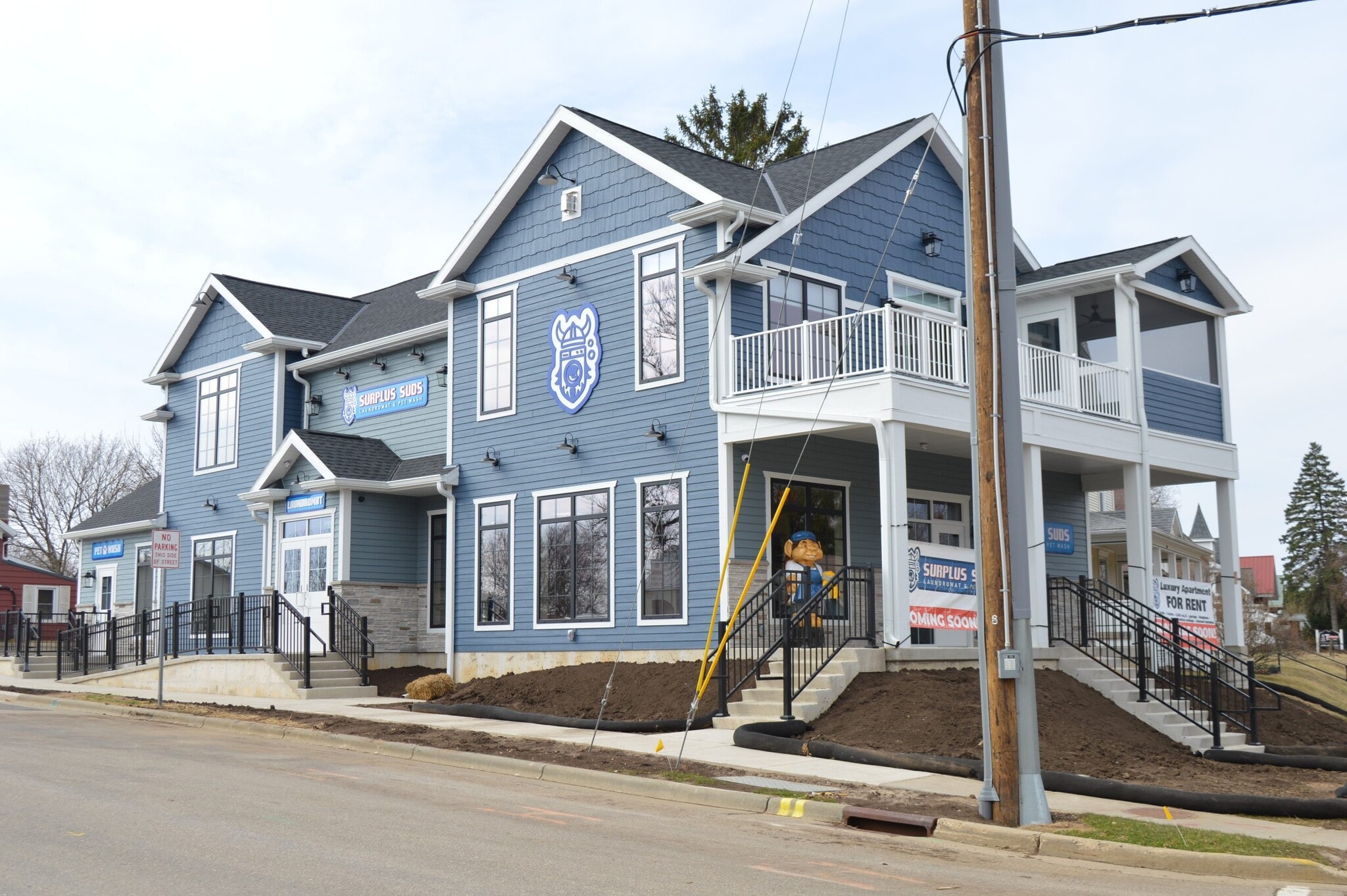 Building Photo - 100 S Washington St